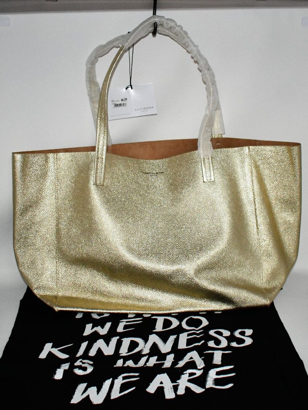 Kurt Geiger LARGE Violet Tote Bag in GOLD #5456098109 NWT  Details:  Leather  Me